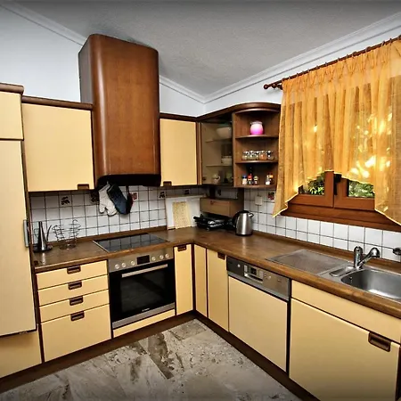 Villa Eleni Vilă